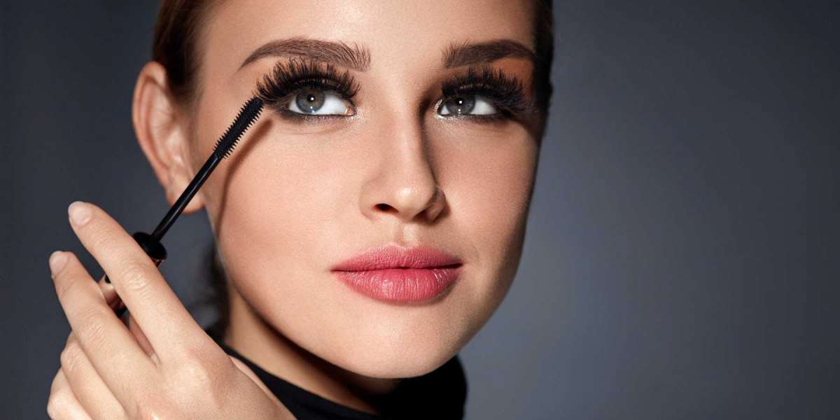 Tips and tricks for applying false lashes