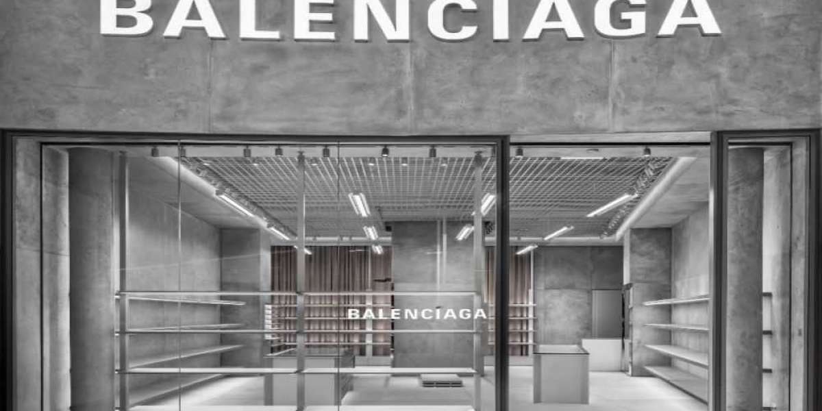 Balenciaga Shoes Outlet empower the whole community